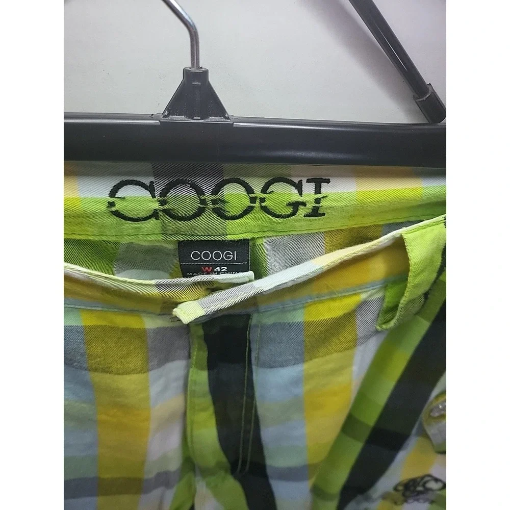 Vtg. Coogi Cargo Shorts Baggy Y2K Pastel Green,Yellow,Blue Embroidered Size 42 - Picture 5 of 14